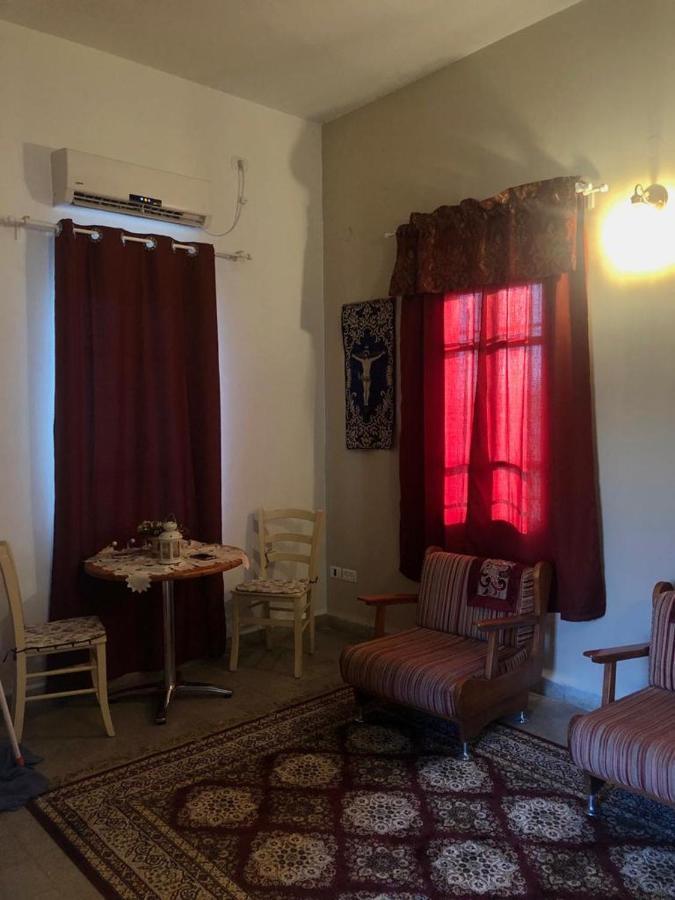 Mi'Ilya Chocolate House Guest House Kültér fotó