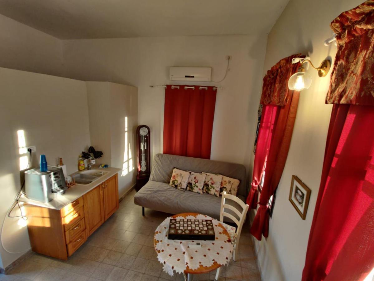Mi'Ilya Chocolate House Guest House Kültér fotó